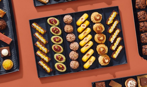 C254 - Eventail de pâtisseries